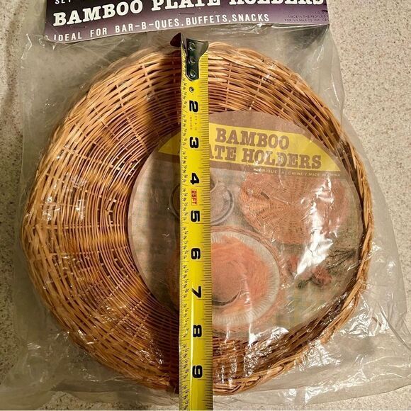 Vintage Bamboo Paper Plate Holders Pack of 4 Wicker Picnic Cookout Unopened - Picture 3 of 3